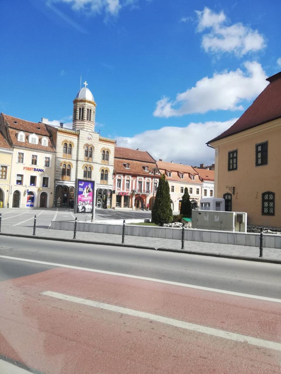Leyla Hostel Брашов Экстерьер фото