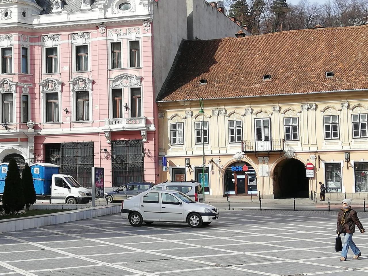 Leyla Hostel Брашов Экстерьер фото