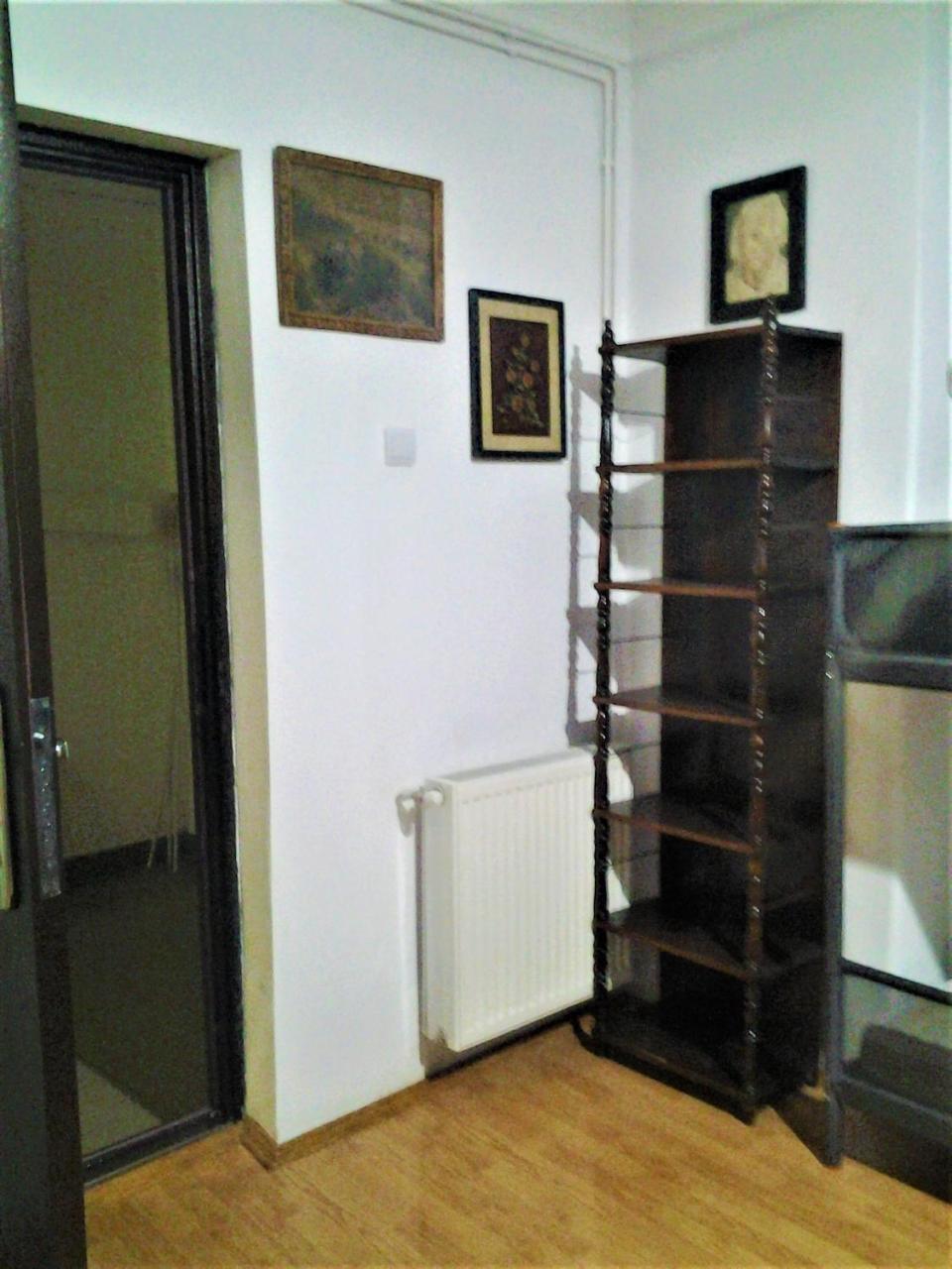 Leyla Hostel Брашов Экстерьер фото
